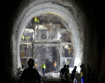 紅豆山隧道修建有多難？都用到了哪些工具